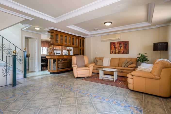 Image No.4-2 Bed Villa for sale