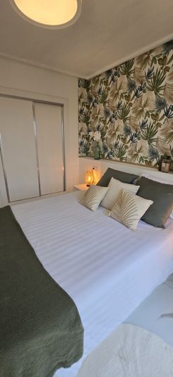 Image No.26-2 Bed Apartment for sale