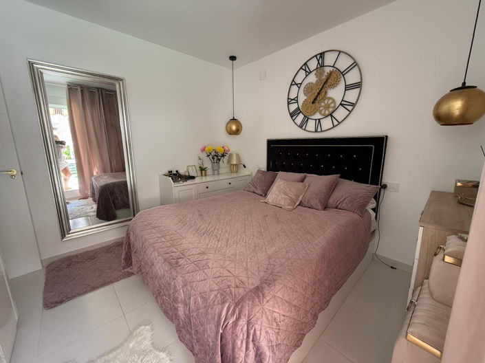 Image No.12-2 Bed Apartment for sale