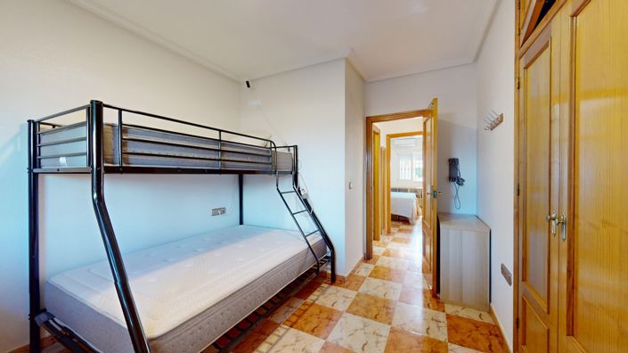 Image No.21-2 Bed Townhouse for sale