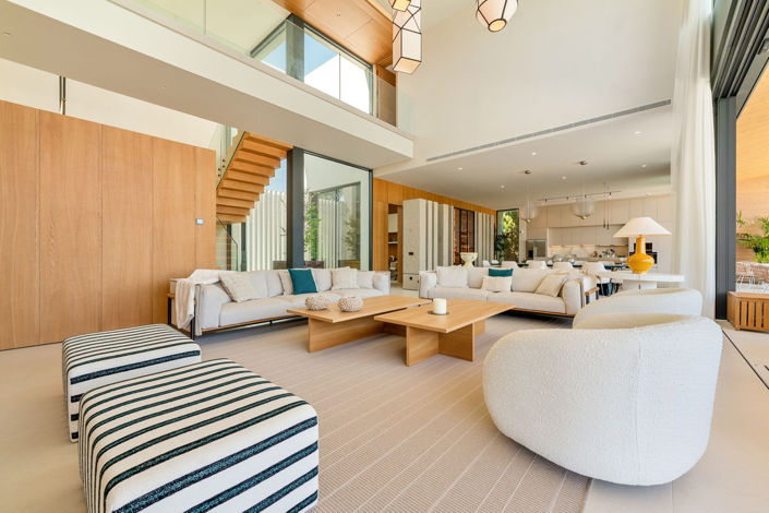 Image No.2-6 Bed Villa for sale