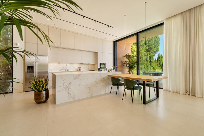 Image No.6-6 Bed Villa for sale