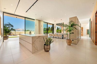 7-aa4cc561180b369757c0bb4af9886cd3