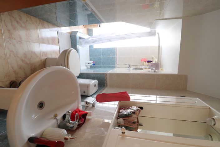 Image No.18-3 Bed Townhouse for sale