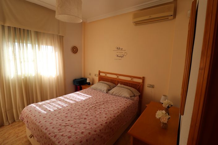 Image No.23-3 Bed Townhouse for sale