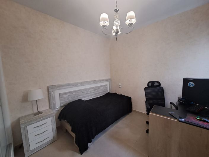 Image No.12-3 Bed Townhouse for sale