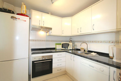 11-20939a0134ad724a8cb2a801094d15a4