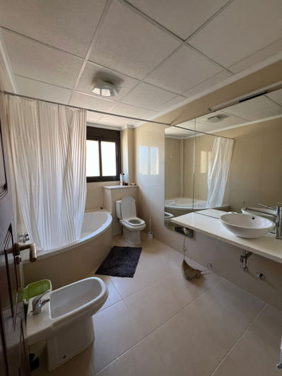 Image No.20-3 Bed Townhouse for sale