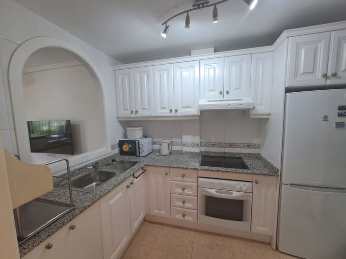 Image No.10-2 Bed Townhouse for sale