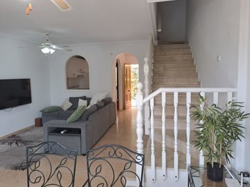 eaa0b49fd332872130ef4de5a0f76b813a37a034