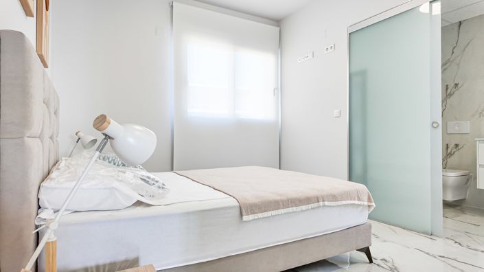 Image No.17-2 Bed Apartment for sale