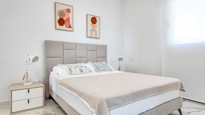 Image No.33-2 Bed Apartment for sale