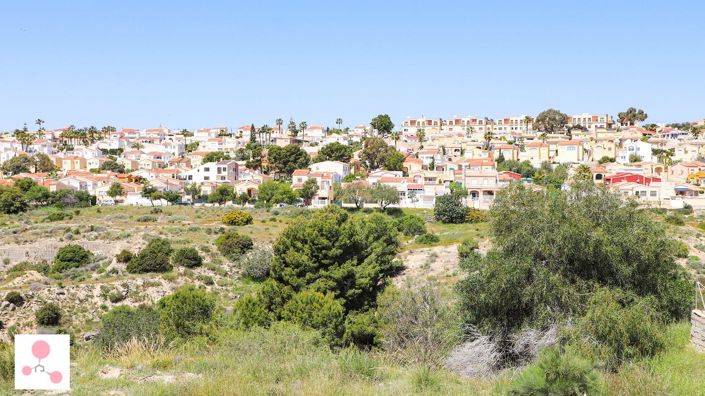 Image No.7-4 Bed Villa for sale