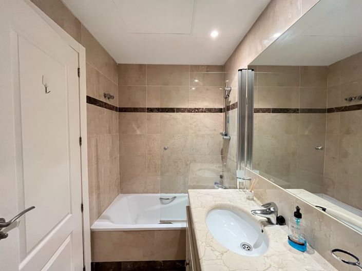 Image No.14-2 Bed Apartment for sale