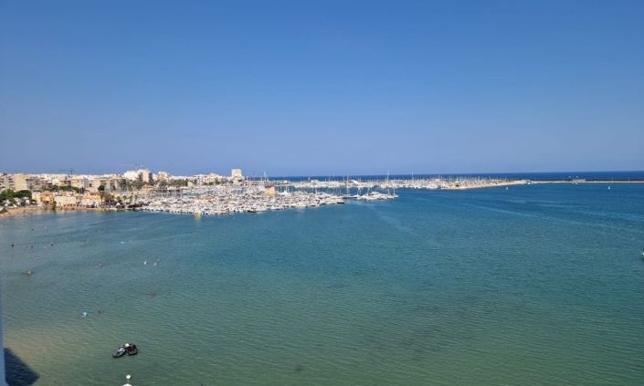 Image No.30-3 Bed Apartment for sale