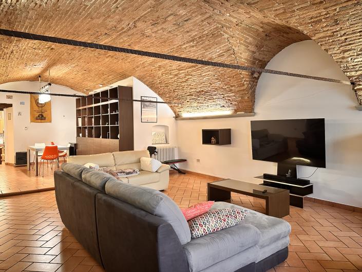 Image No.18-3 Bed Apartment for sale