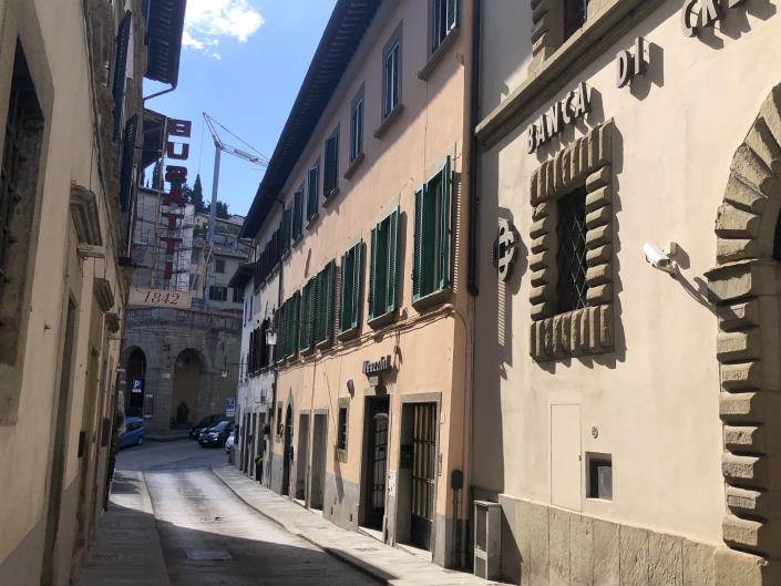 Image No.10-3 Bed Apartment for sale