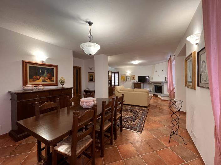 Image No.4-3 Bed Villa / Detached for sale