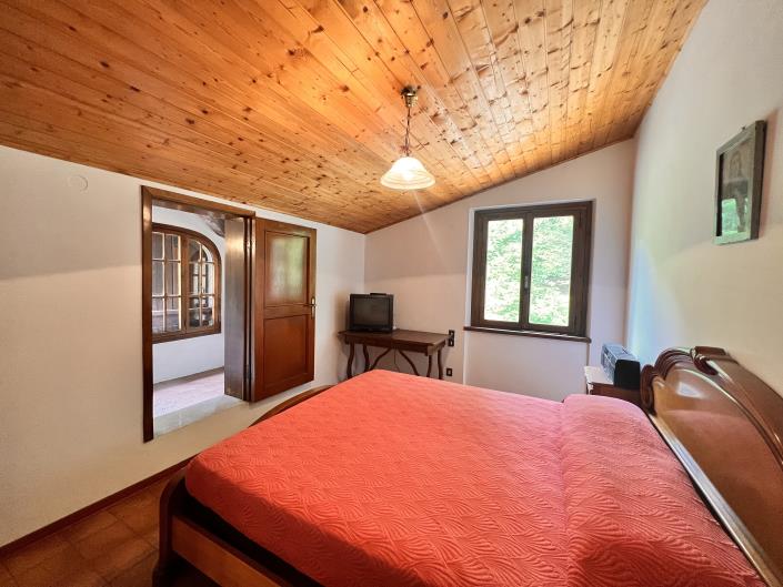 Image No.10-4 Bed Villa for sale