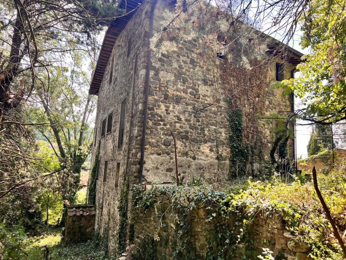 Image No.3-4 Bed Farmhouse for sale