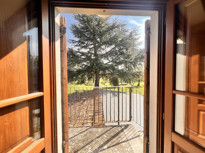 Image No.10-6 Bed Country House for sale