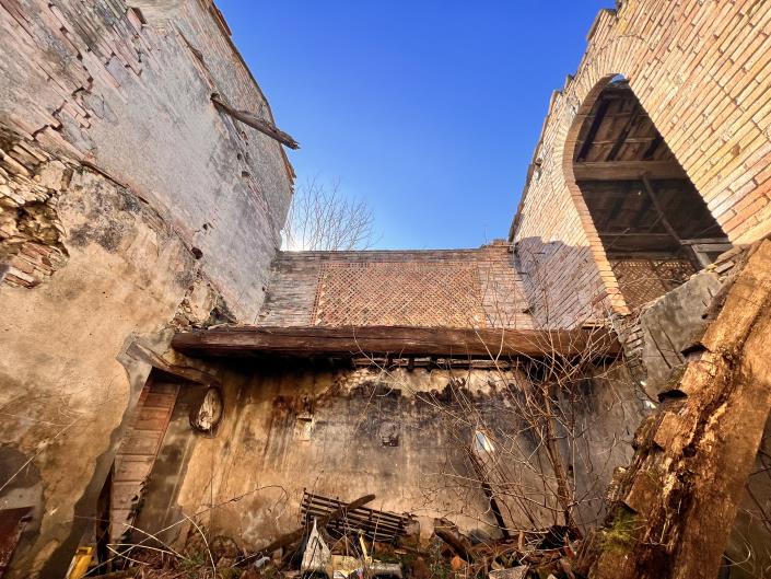 Image No.10-3 Bed Farmhouse for sale