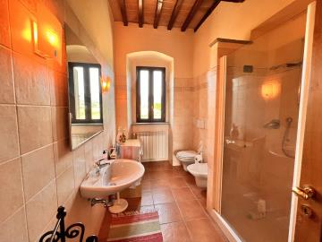 S306-int-P1-bathroom2