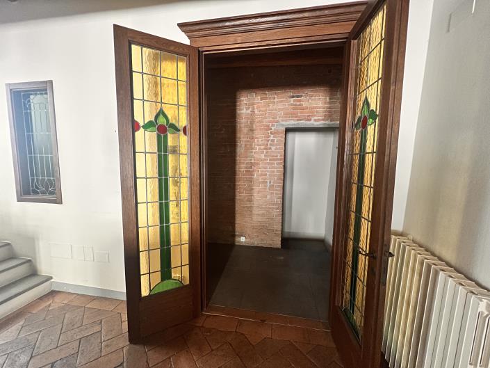 Image No.4-2 Bed Flat for sale