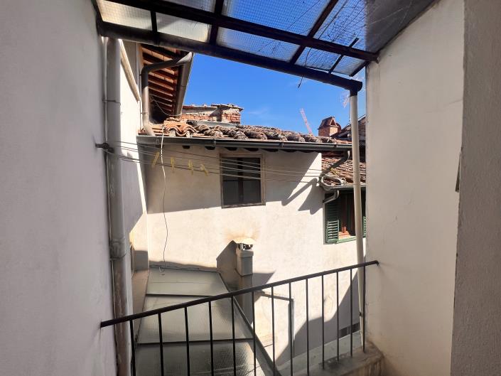 Image No.15-2 Bed Flat for sale