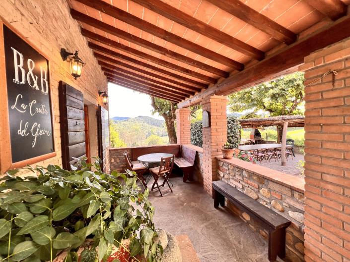 Image No.12-7 Bed Farmhouse for sale