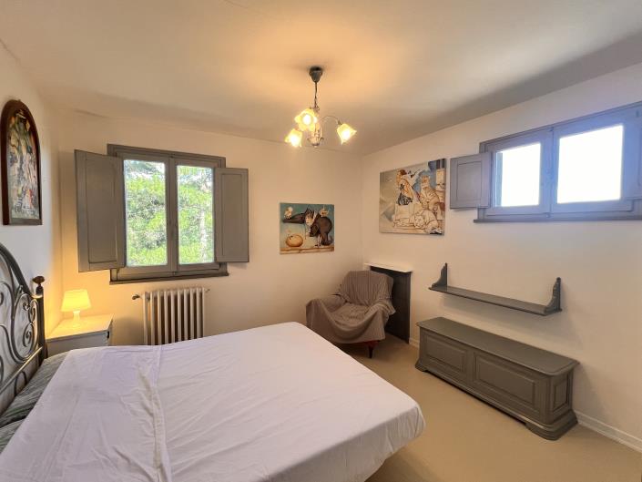 Image No.15-8 Bed Villa / Detached for sale