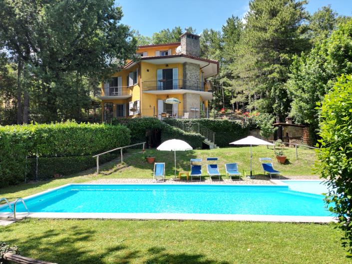 Image No.3-8 Bed Villa / Detached for sale