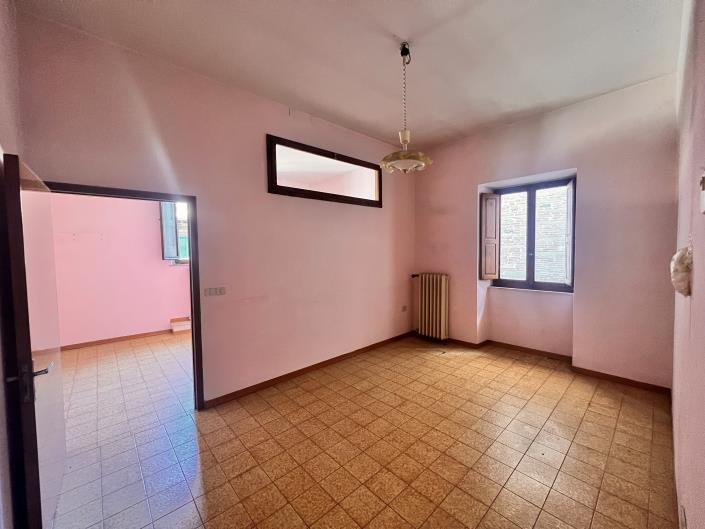 Image No.4-3 Bed Townhouse for sale