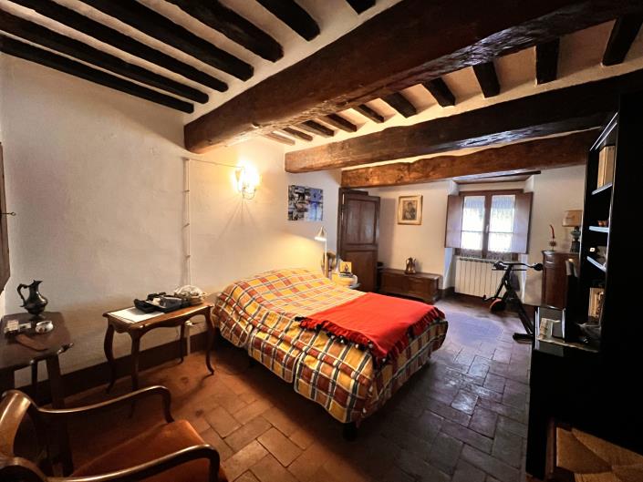 Image No.9-4 Bed Townhouse for sale