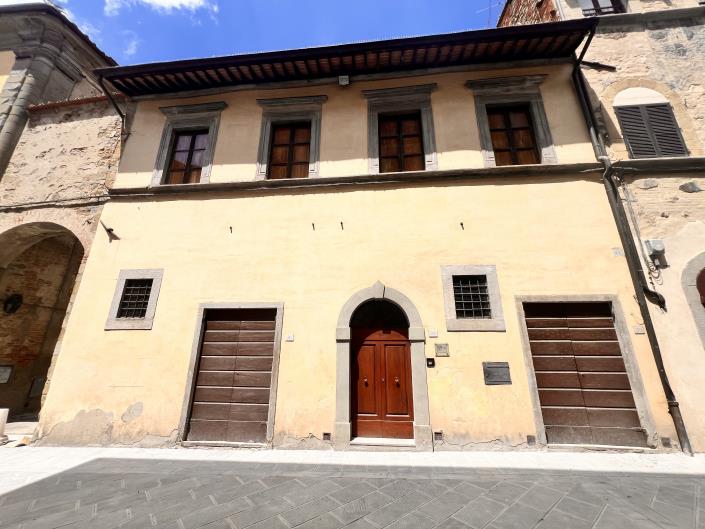 Image No.3-4 Bed Townhouse for sale