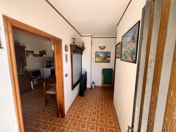 Image No.4-2 Bed Semi-Detached for sale