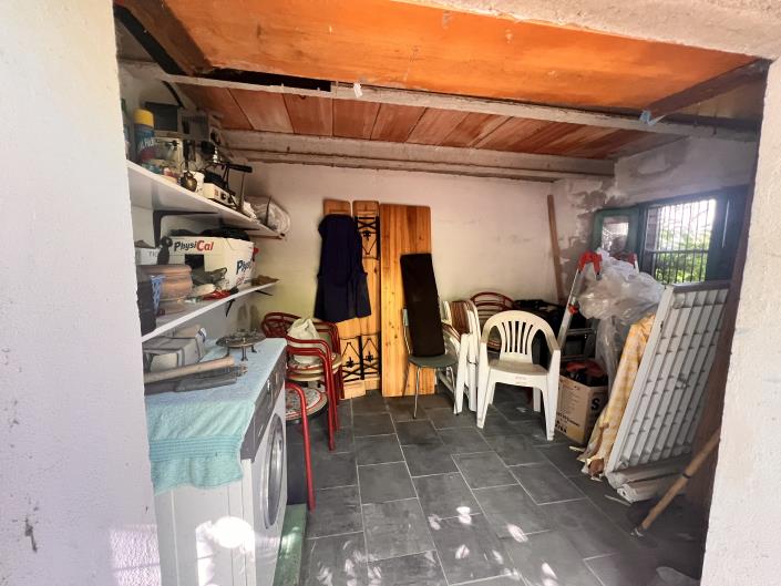 Image No.13-2 Bed Semi-Detached for sale