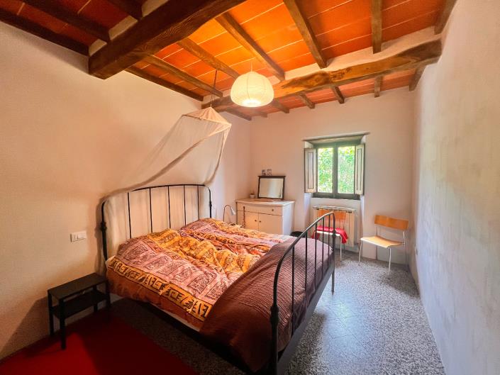 Image No.12-3 Bed Semi-Detached for sale