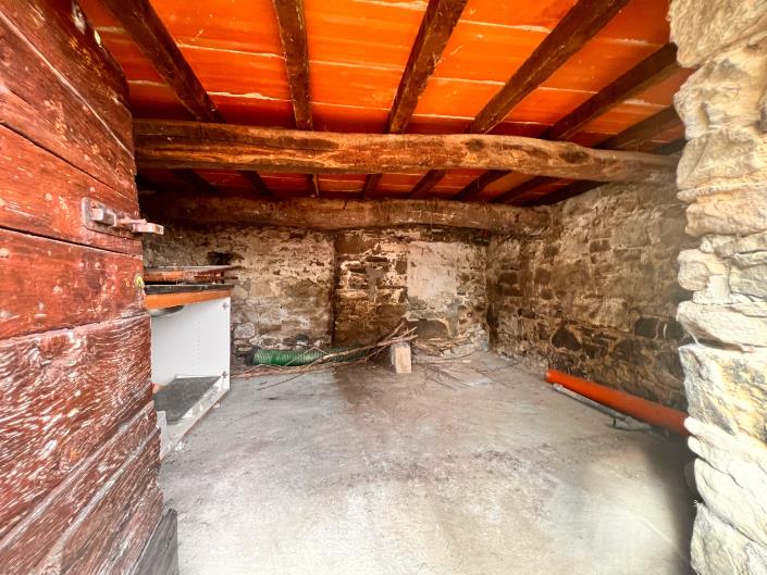 Image No.18-3 Bed Semi-Detached for sale