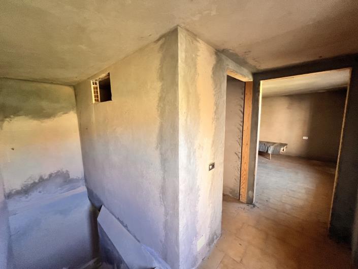 Image No.23-5 Bed Farmhouse for sale