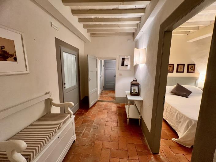 Image No.11-2 Bed Flat for sale