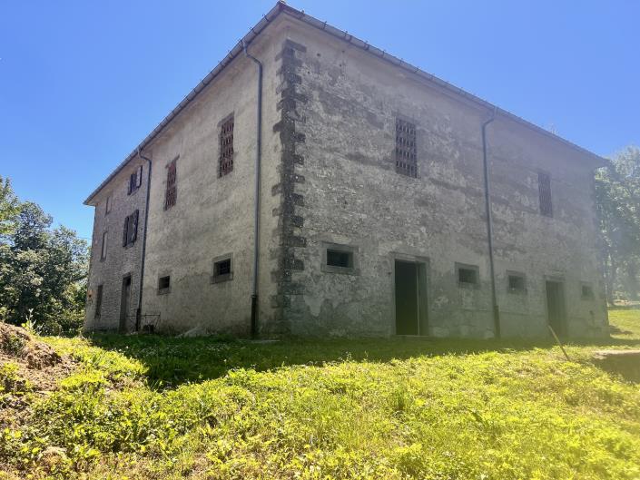 Image No.9-4 Bed Country Property for sale