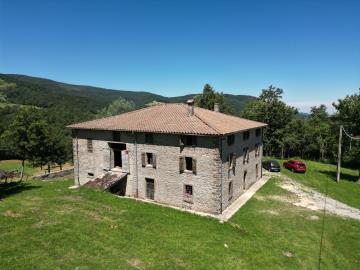 1 - Verghereto, Country Property
