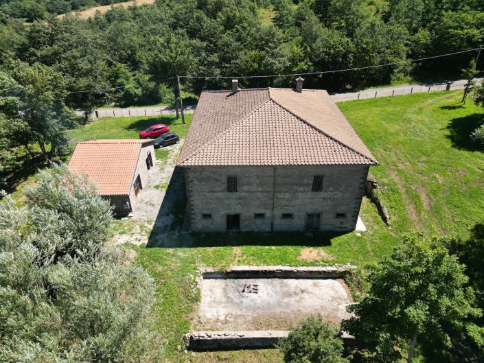 Image No.42-4 Bed Country Property for sale