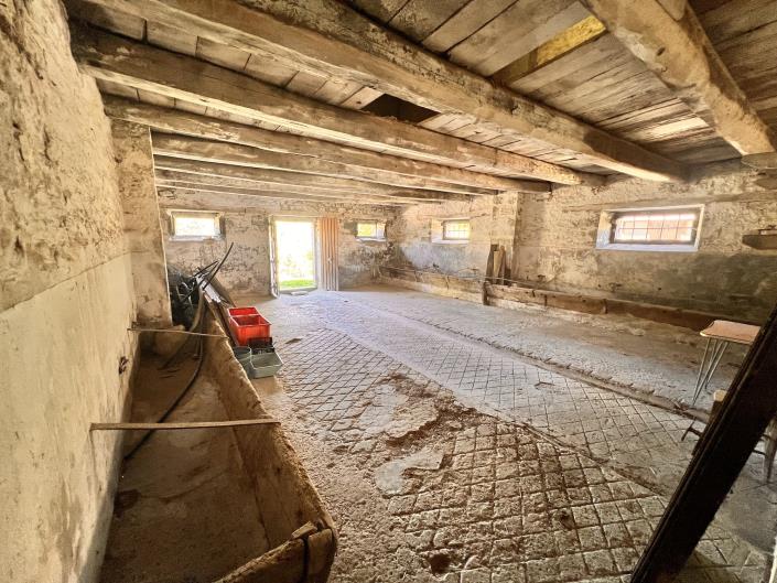 Image No.20-4 Bed Country Property for sale