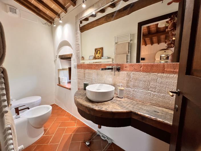 Image No.19-9 Bed Country Property for sale