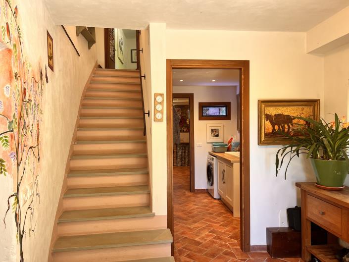 Image No.12-3 Bed Country House for sale