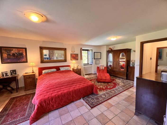 Image No.17-3 Bed Country House for sale