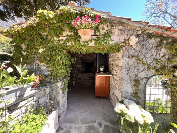 Image No.33-3 Bed Country House for sale