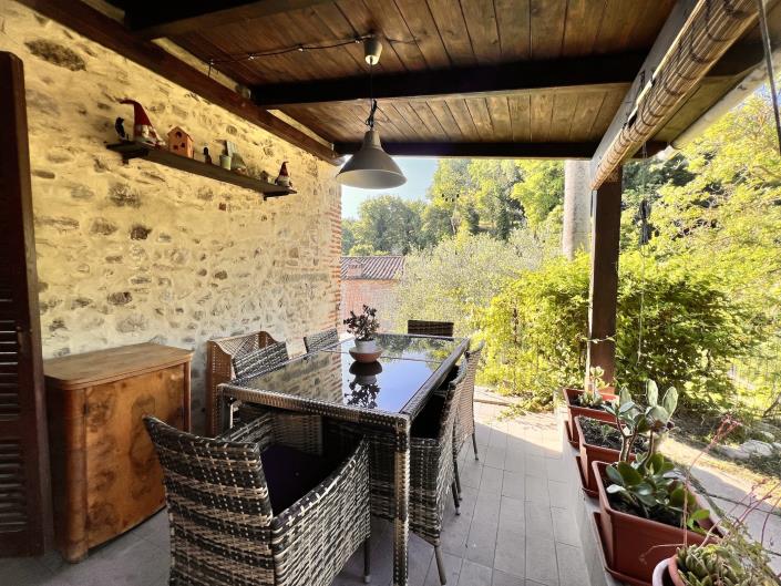 Image No.15-2 Bed Semi-Detached for sale